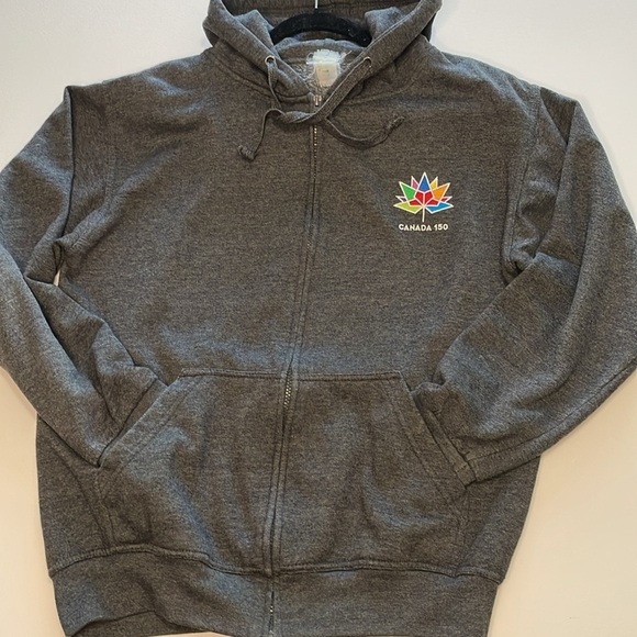 CANADA 150 Men’s LG Full Zip Hooded Gray Sweatshirt Large Novelty Embroidered - Picture 8 of 8